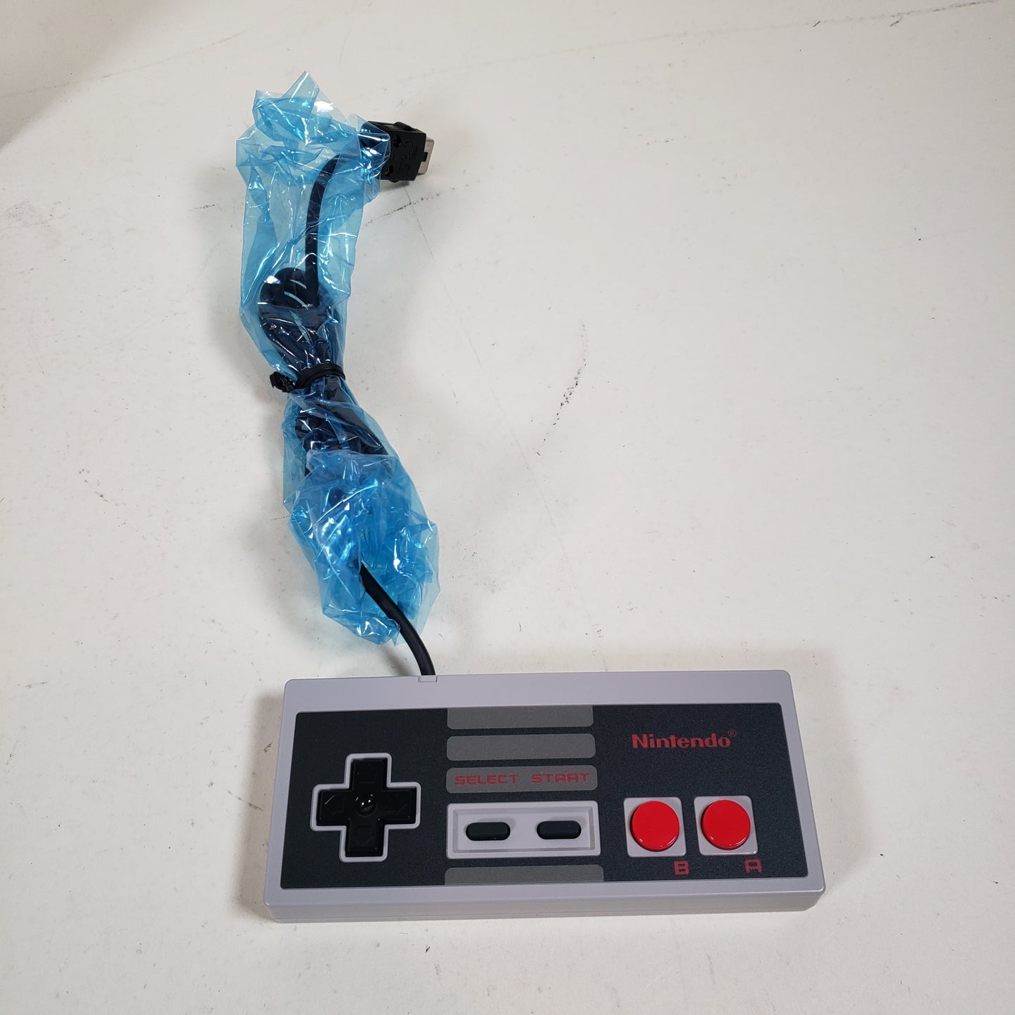 Nintendo NES Classic Edition Video Game Console w/ Addtional Controller