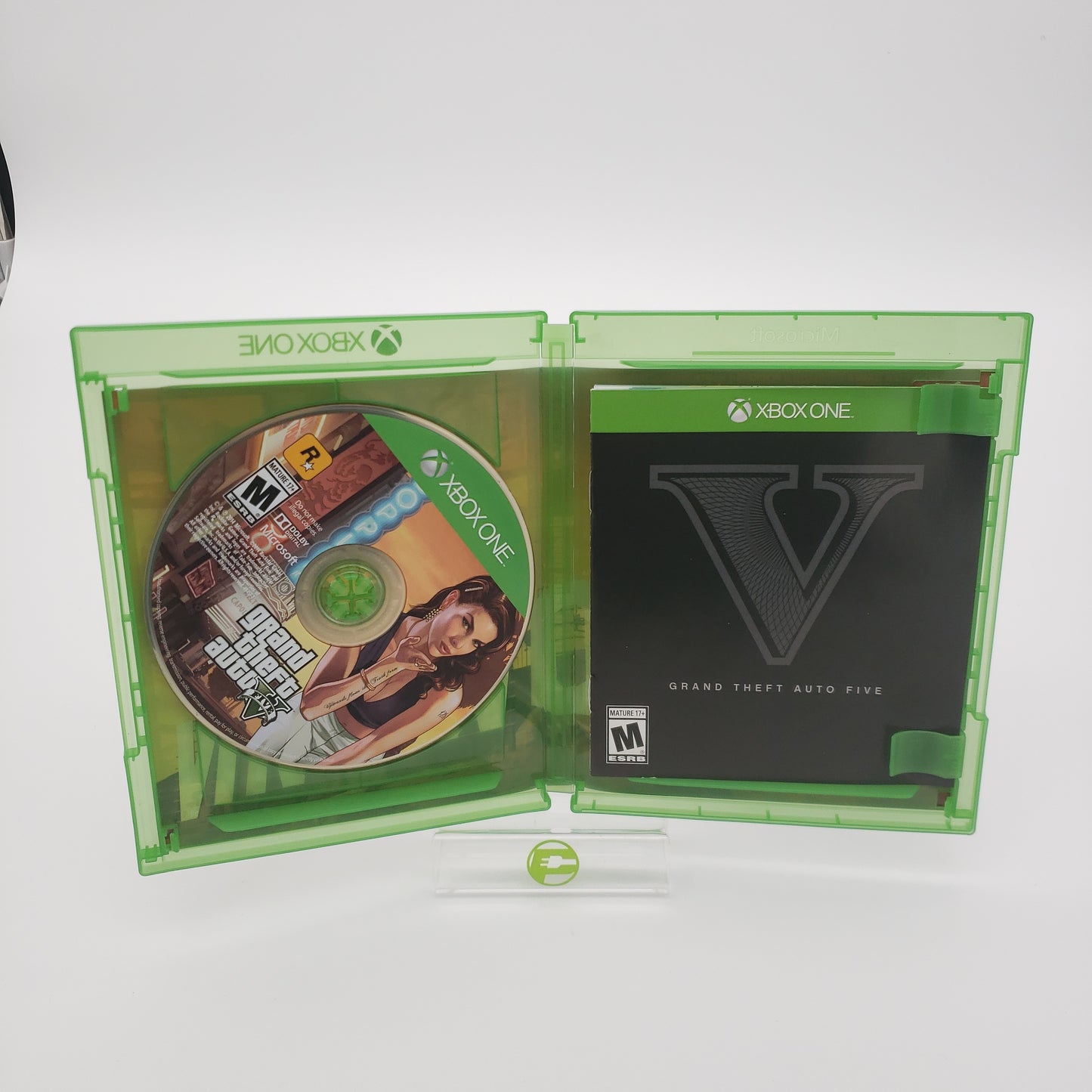 Grand Theft Auto V (Microsoft Xbox One, 2014) Includes map