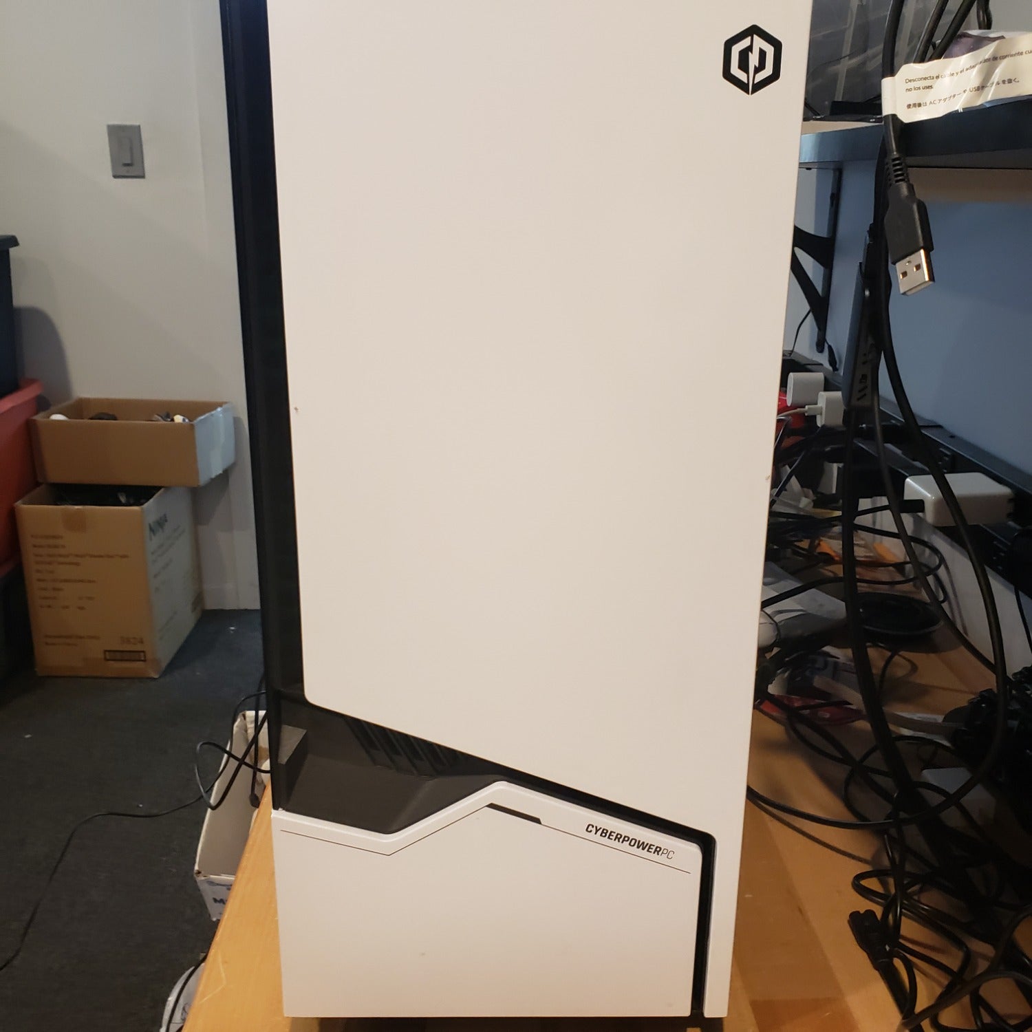 CyberPower GeForce RTX 4070 Super Ryzen 7 7800X3D 32GB RAM 1TB