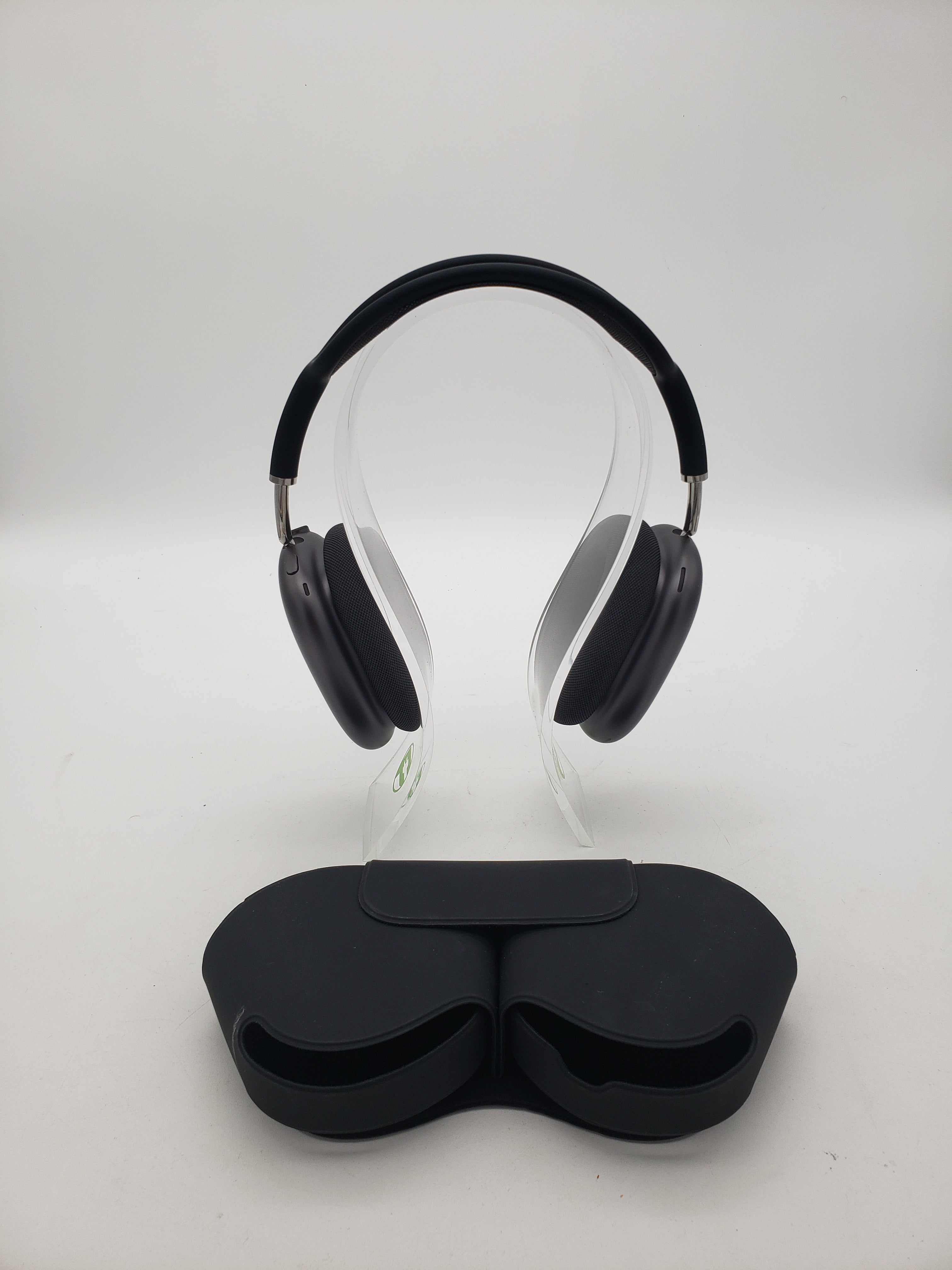 Apple AirPods Max Wireless OverEar Headphones Space Gray A2096