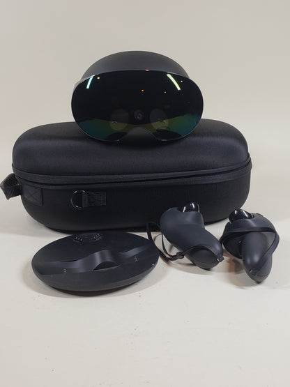 Meta Quest Pro 256GB VR System