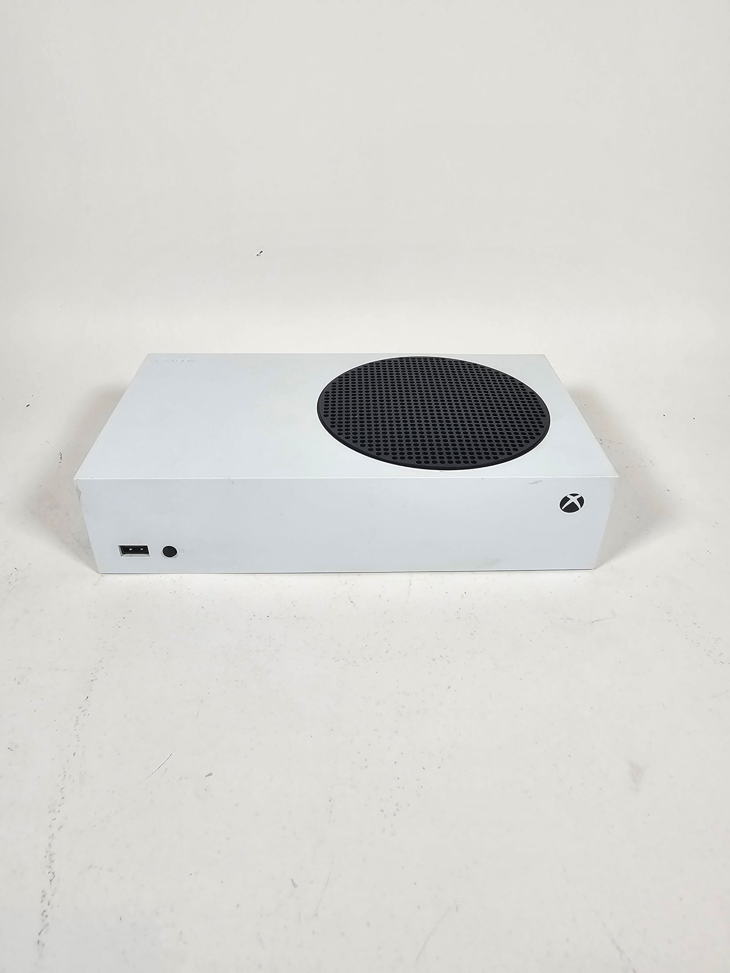 Microsoft Xbox Series S 1TB Console Gaming System White 1883